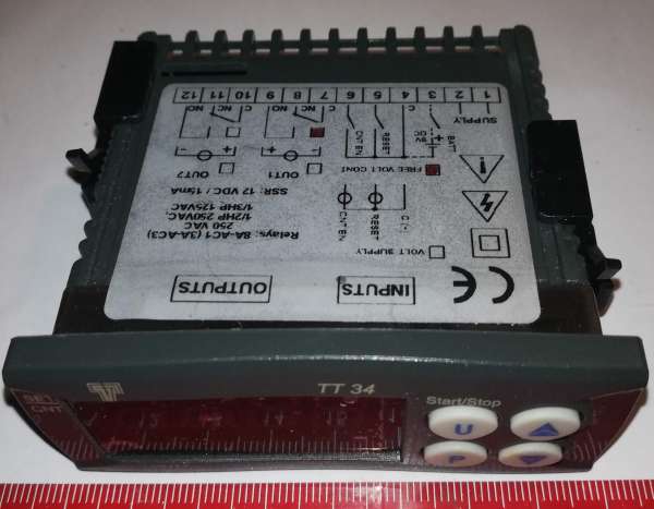 Digitální panelový termostat TT34 ASCON TECNOLOGIC .. z demontáže