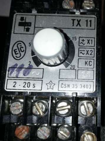 Relé TX11 ZR KC 110V 50Hz 2-20s, starší, upravován