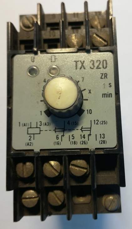 relé TX320ZR - 10s -  SIEMENS, z demontáže .. cena na dotaz