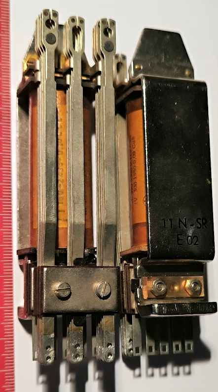 telefonní relé TESLA - Tfsbp-352/838  ..  cena na dotaz / price on request