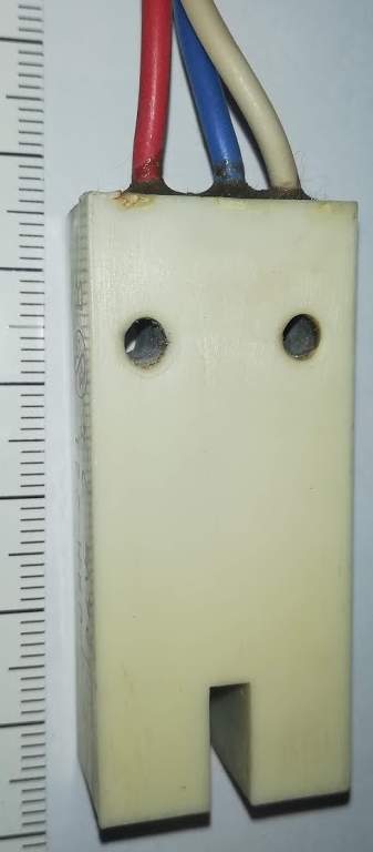 UBM222 - 24V B - indukční štěrbinový snímač  .. cena na dotaz / price on request