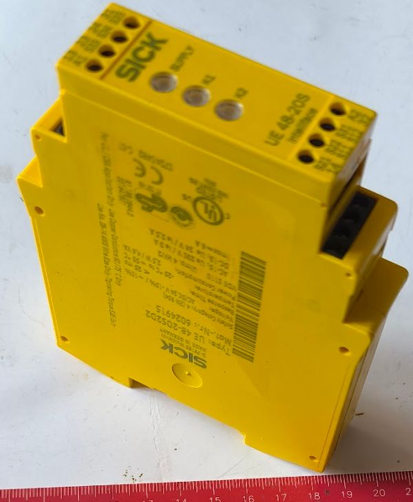 SICK 6024915 UE48-2OS2D2 Bezpečnostní reléový modul .. cena na dotaz / price on request