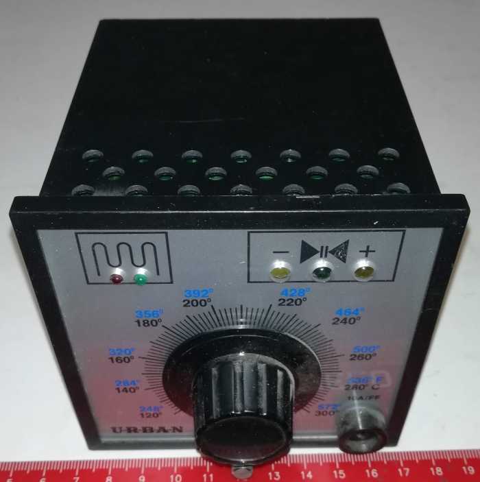 TEMPERATURE CONTROLLER UTR310 URBAN .. použitý/used    ..  cena na dotaz / price on request