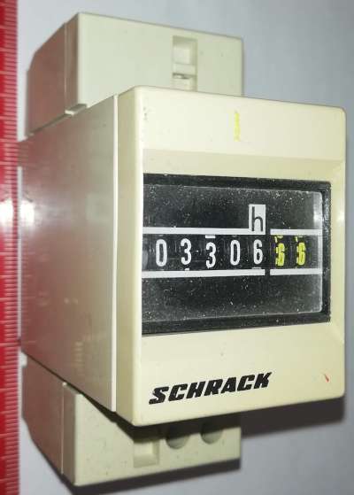 UWZ35V - operating hours counter 230VAC ..  použitý/used ..   cena na dotaz / price on request