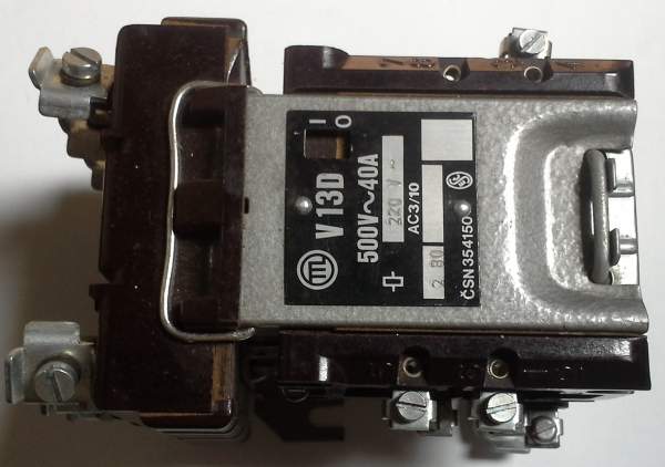 stykač V13D 24V 50Hz 40A  ..  použitý / used  .. cena na dotaz / price on request