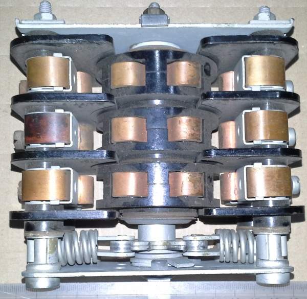 V60R01 -  přepínač starší, nutno otestovat  .. cena na dotaz / price on request