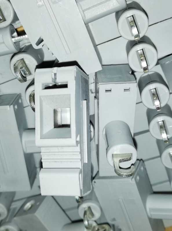 VDFK 6/K-DP - Průchodková svorka - 0711043 Phoenix contact  .. balení 50ks za 560Kč