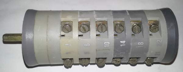 VS10-1453A4 - přepínač 10A 380V  OBZOR,