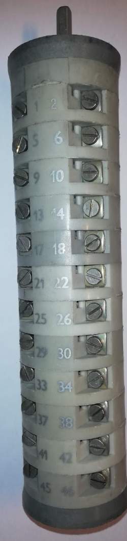 VS10-1456A8 - přepínač 10A 380V  OBZOR,