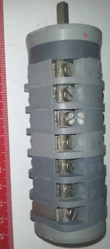 VS16-14504009-K8 - přepínač, OBZOR, nový