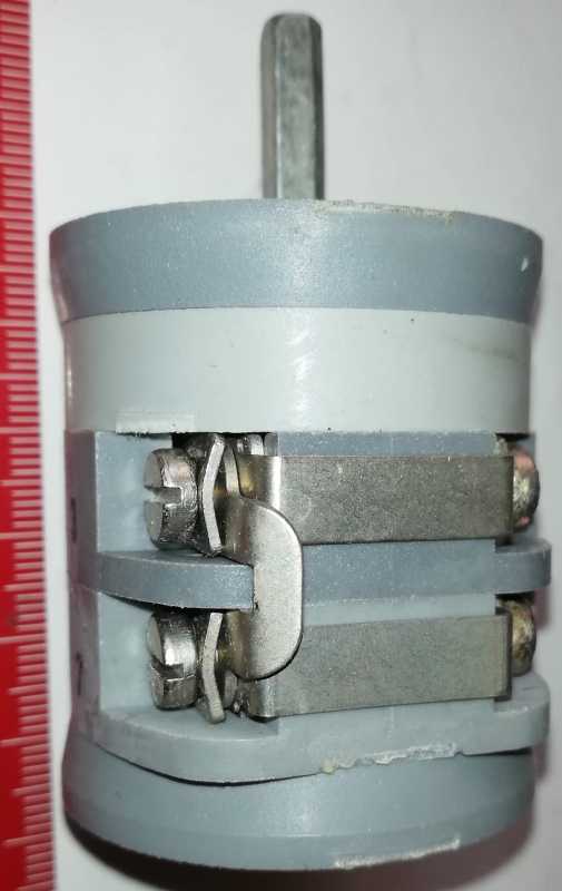 VS16-2451-B8 - přepínač, OBZOR, nový