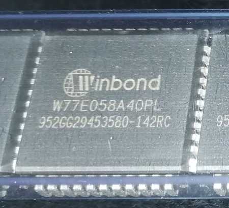 W77E058A40PL - NUVOTON   .. cena na dotaz / price on request