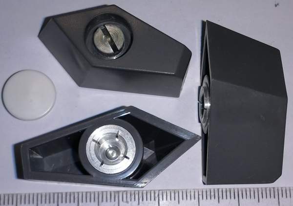 WF24334 - Přístrojový knoflík - šipka, L40mm, na hřídel 6mm