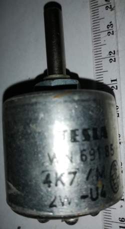 není skladem - WN69185 - 22R - 2W potenciometr TESLA