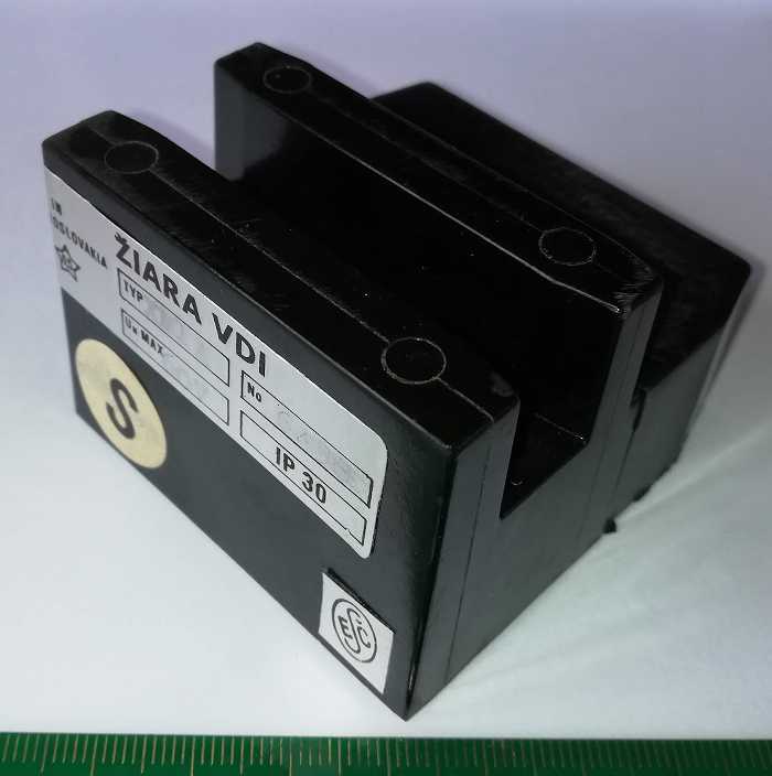 magnetický spínač XM1 936 Žiara Zvolen .. cena na dotaz / price on request