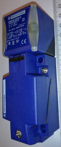 XS8C4A1DPG13 inductive sensor  .. cena na dotaz / price on request