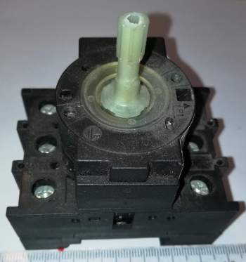 přepínač MOELLER P1-25 25A 690V