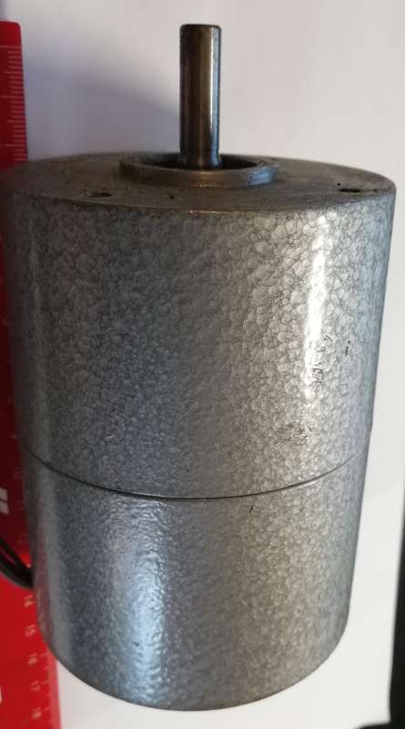 Krokový motor Mez Náchod Z22LT195, z demontáže  .. cena na dotaz / price on request