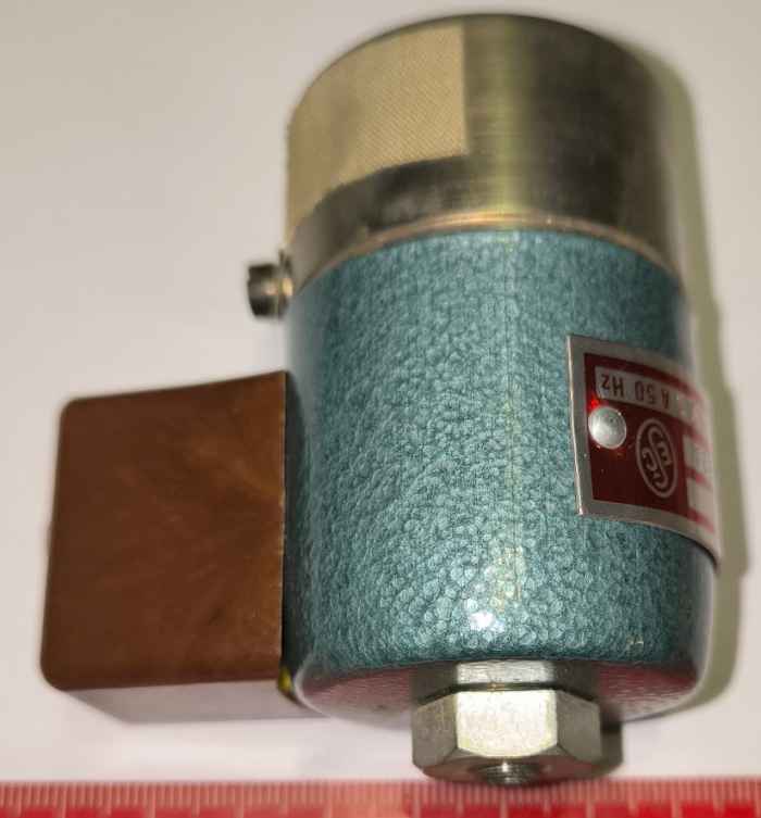 Elektromagnetický ventil ZPA Nová Paka 96101 - 220V 50Hz,  r.v. 1989   .. cena na dotaz / price on request