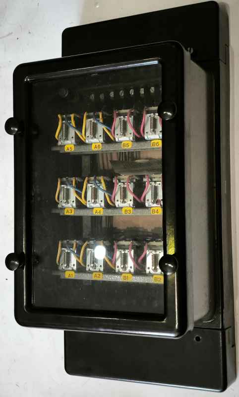 Reléová skříň ZPA Trutnov s ovládáním na 24V, 12 ks relé 3P   .. cena na dotaz / price on request