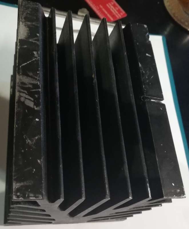 chladič  Al, černý,100x95x134mm, 1,7kg , starší