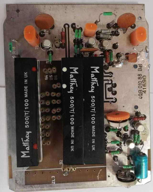 deska s IO na rozebrání, na ND (026)