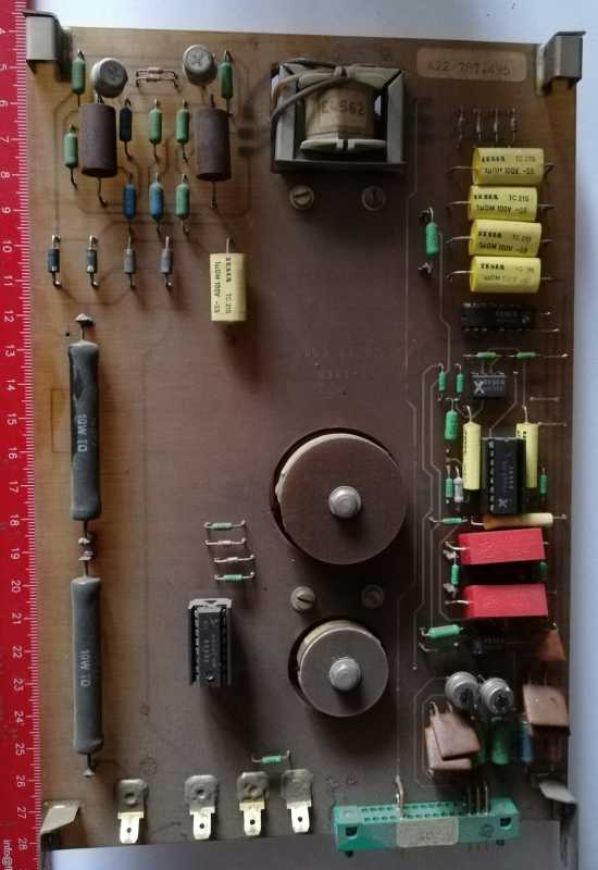 deska na rozebrání, na ND (041), hrničkové trafka, IO, ...