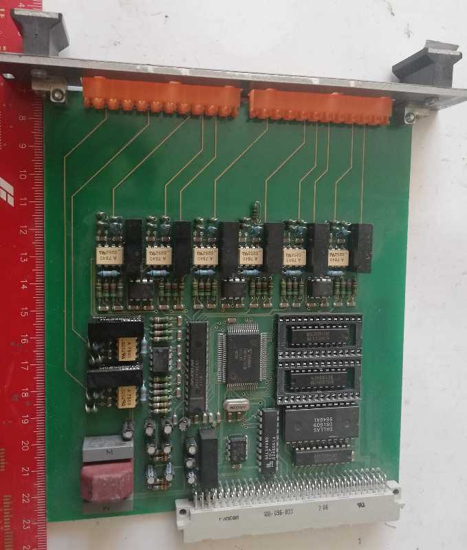 není skladem - deska na rozebrání  ... (070)