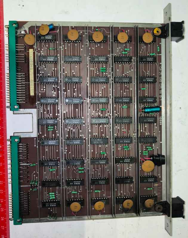 deska-215 -  deska osazena  dle foto .. na rozebrání na ND