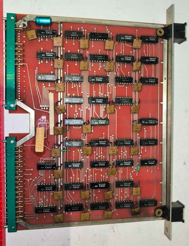 deska-223 -  deska osazena  dle foto .. IO, C, 2x TY5176211 část. osazené,