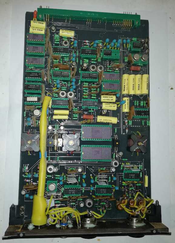 deska-2LB02314-00 - FRB, 2x MAC26A, 4x MAC24A, MAC08A, 6x MA1458, patice, další IO, ..