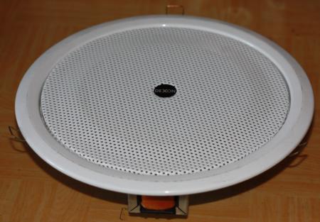 podhledové repro 100V starší