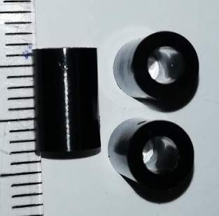 DIST.H.3,2/6,0X 9,0-SW PA-GV, schwarz-UL94-HB 07,03,609 ETTINGER .. balení 500ks