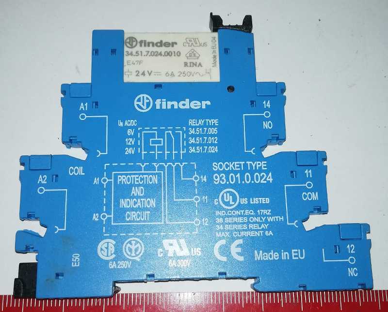 patice FINDER 93.01.7.024 + relé 34.51.7.024.0010  .. použitý / used
