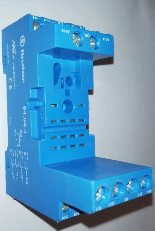 není skladem - patice finder 94.84.3