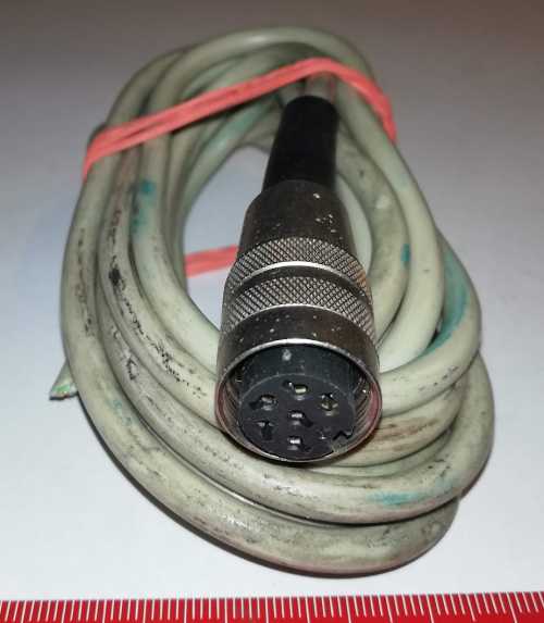 kabel s konektorem  (013), 2,5m, použitý / used