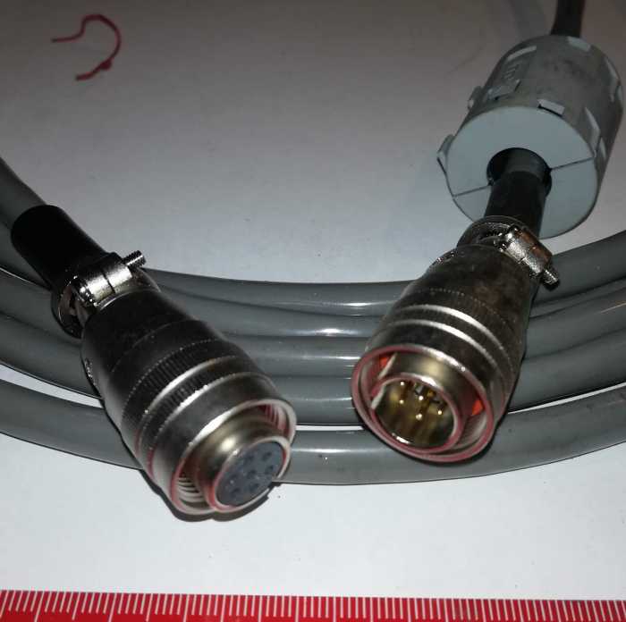propojovací kabel s konektory, 7pin, 5m, profi  (014)