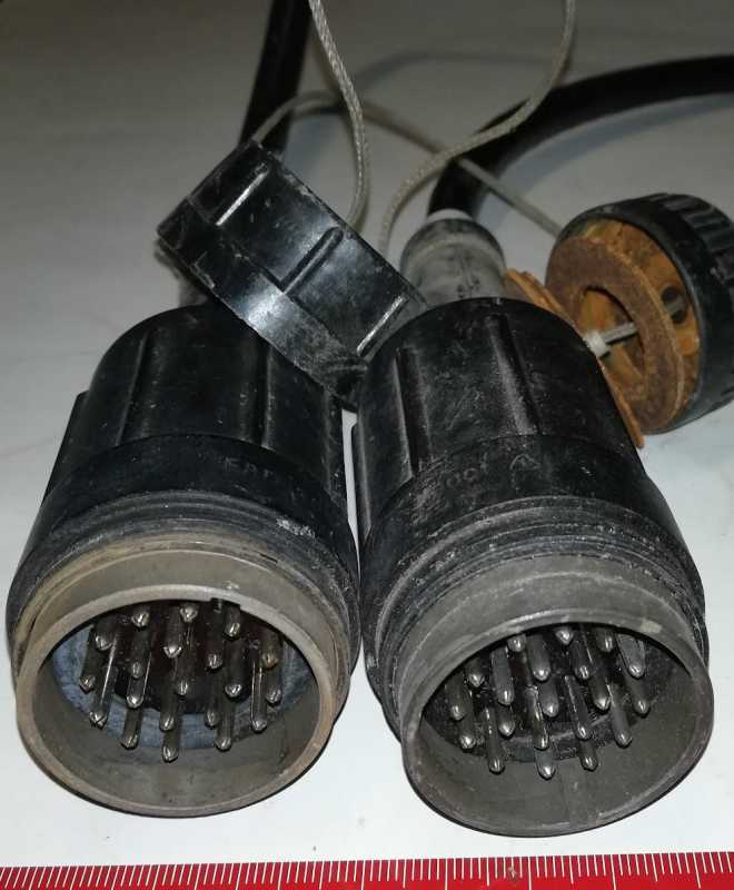 kabel 150cm s 2x EBD 3050.182 00001, starší, 20 pin