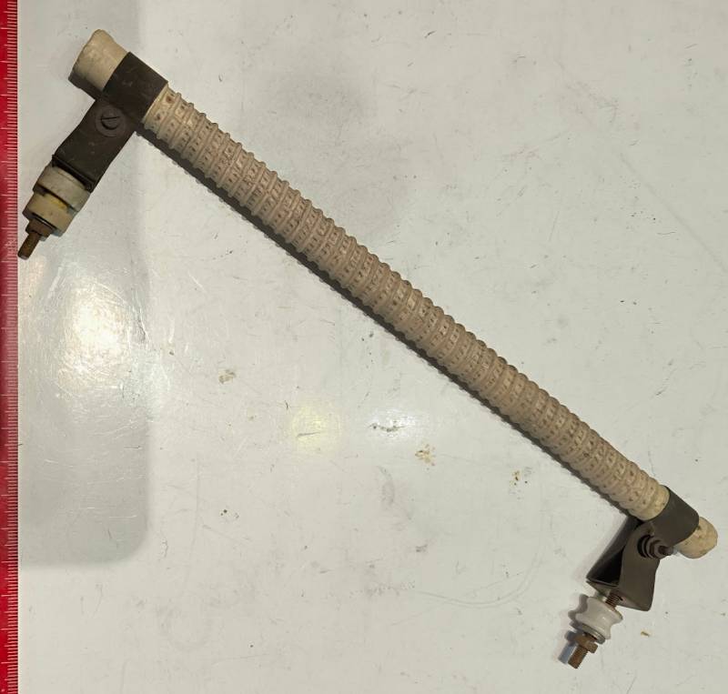 keramická tyčka z topného tělesa, délka 265mm,  dle foto