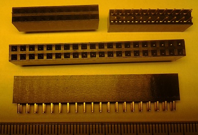 není skladem - konektor PBD-40S .. 40pin  .. balení 46ks za 150Kč