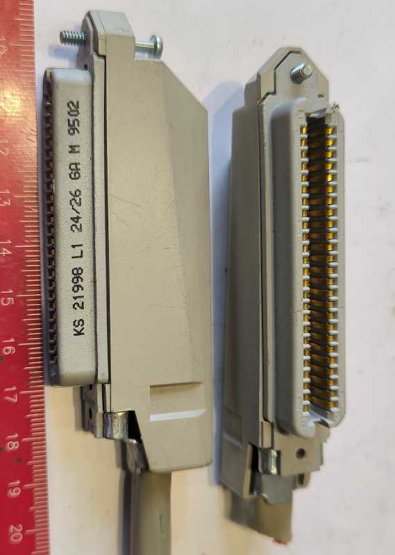 konektor KS21998L1 24/26 BA M 9502 v krytce  .. použitý / used