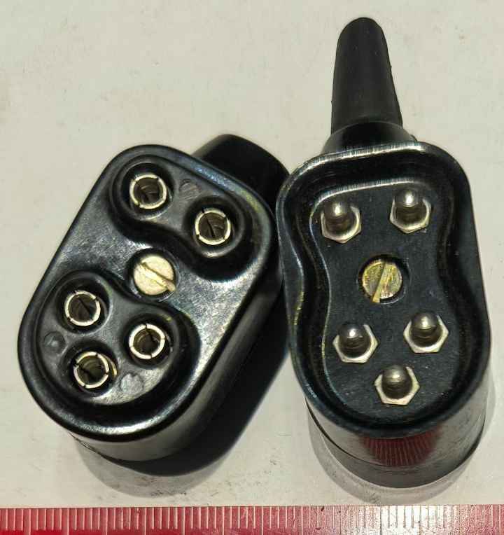 konektor-423 -konektor 5pin, samec + samice - neupřesněný typ .. cena na dotaz / price on request