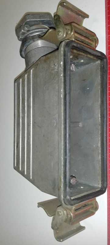 hliníková krytka na konektor - 6930.006-00.1R