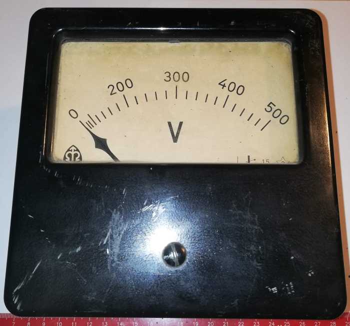 není skladem - V metr 500V METRA, netestován, starší, 160x160x100mm