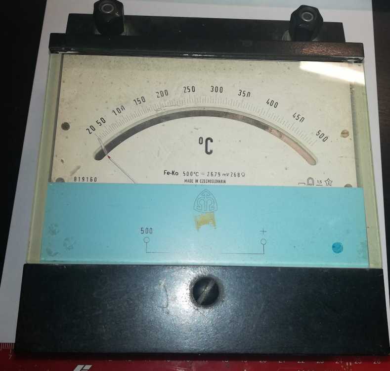 školní měř. přístroj se stupnicí 20-500°C, odlepené sklíčko, netestován