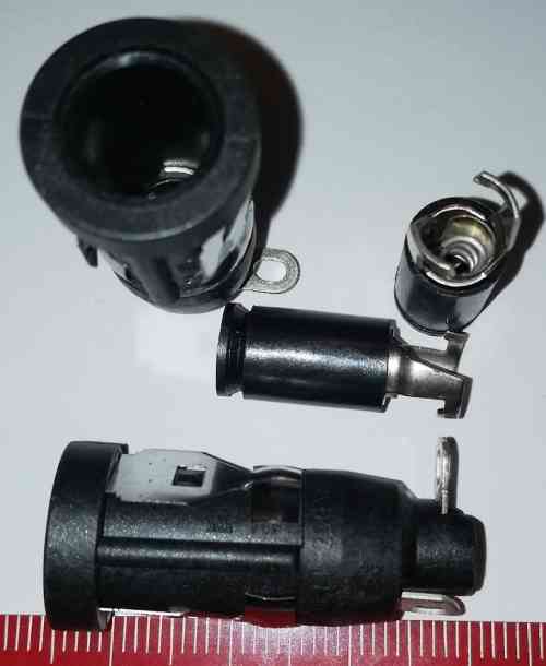 Pojistkové pouzdra na 5x20mm pojistky .. balení 10ks