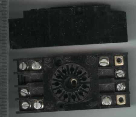 patice pod relé RP700 a pod. starší  .. balení 10ks za 100Kč