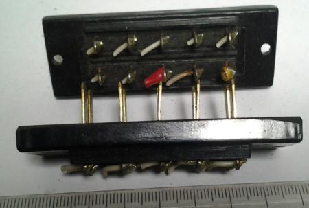 konektory starší, použité, 10pin