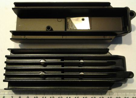 hlinikový chladič černý