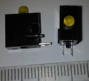 3mm LED GELB v objímce .. balení 50ks